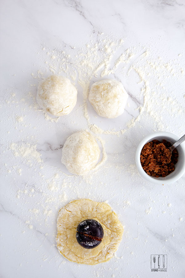 gnocchi di patate e susine preparazione