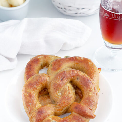 bretzel alla birra con ripieno - copertina