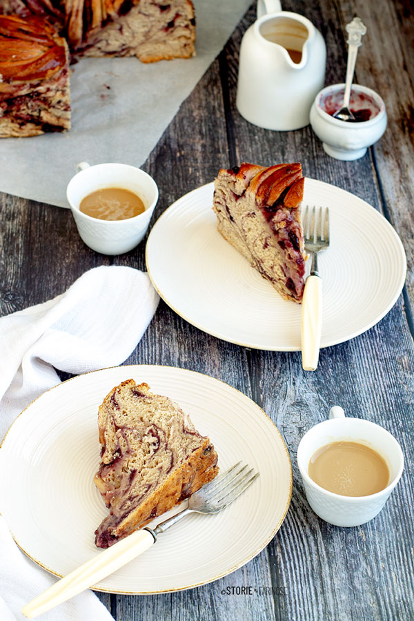 babka cuore fette e caffe