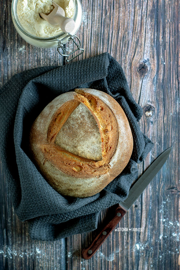 pane di altamura con semola