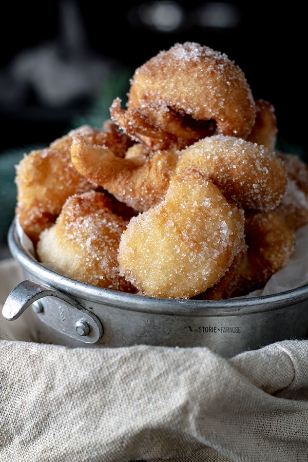 frittelle con zucchero