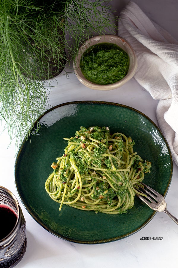 pasta siciliana con pesto di finocchietto