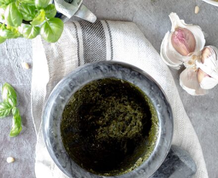 Pesto Genovese, ecco i 7 ingredienti principali